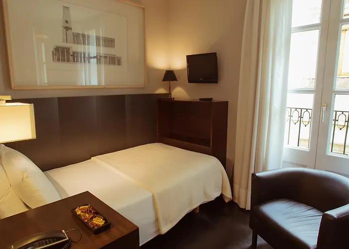 Hotel Banys Orientals 3*