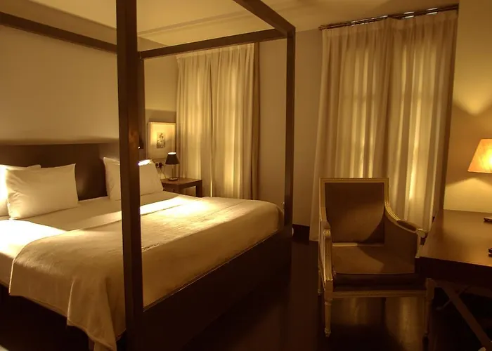 Hotel Banys Orientals 3*